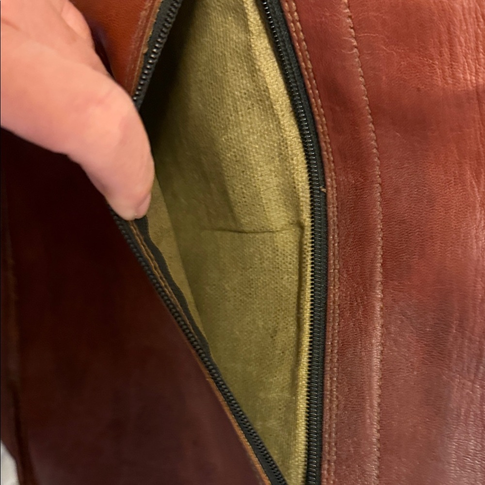 Men's Brown Leather Messenger Bag - Adjustable Crossbody Satchel - Picture 9 of 14